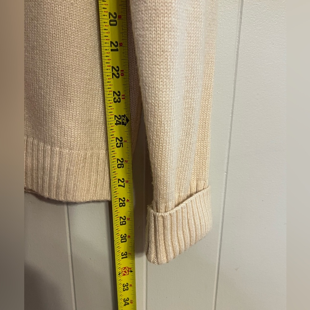 J. Crew Crewneck Sweater with Jeweled Buttons in a cream color Size XL - Picture 6 of 6